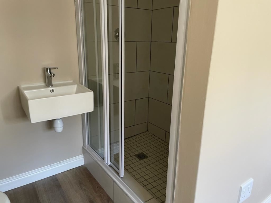 To Let 1 Bedroom Property for Rent in Newton Park Eastern Cape